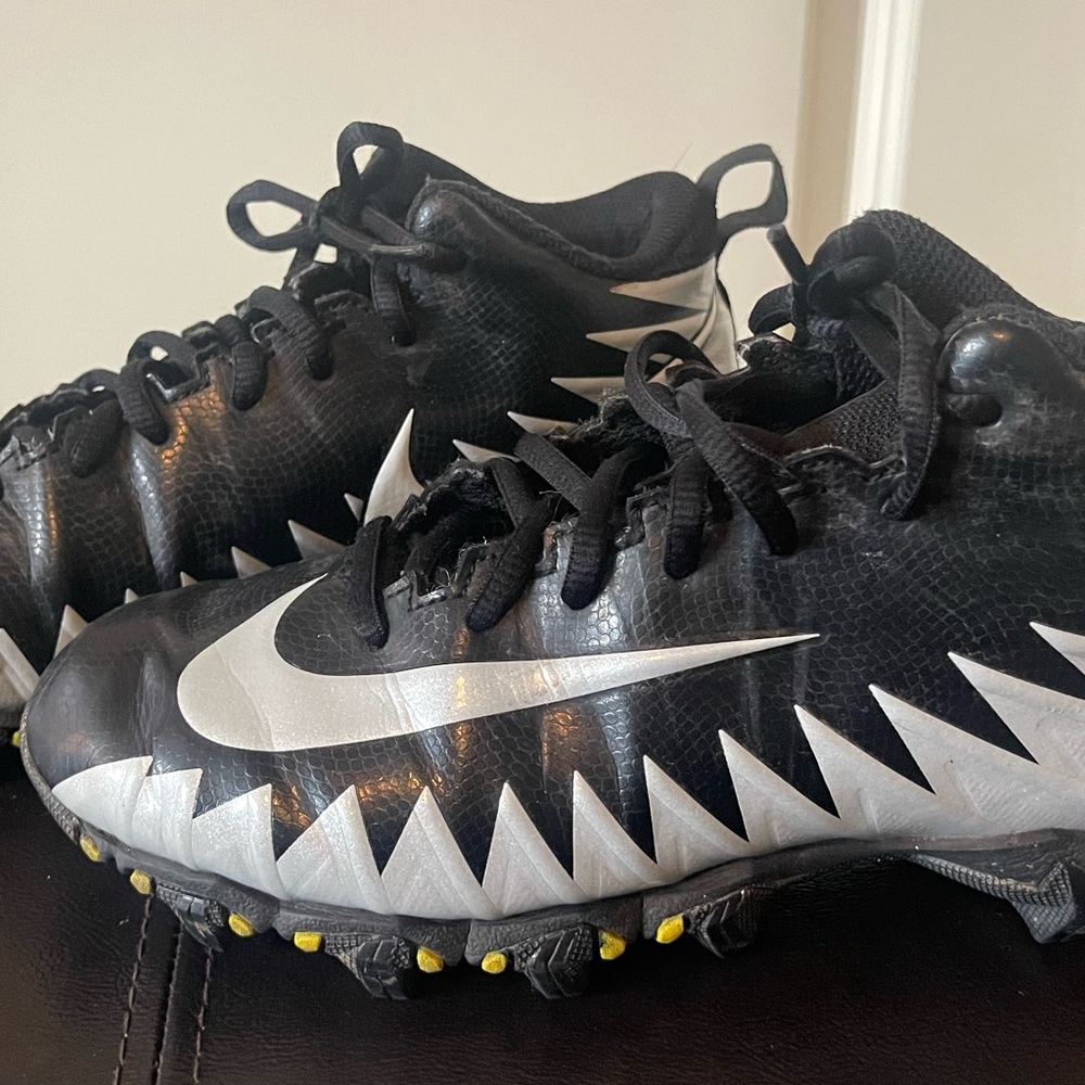 Nike Kids Black Football Cleats - Alpha Fastflex